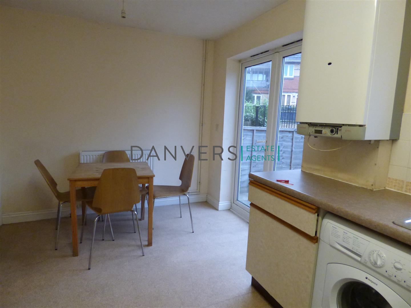 Flat Baysdale Road in Leicester