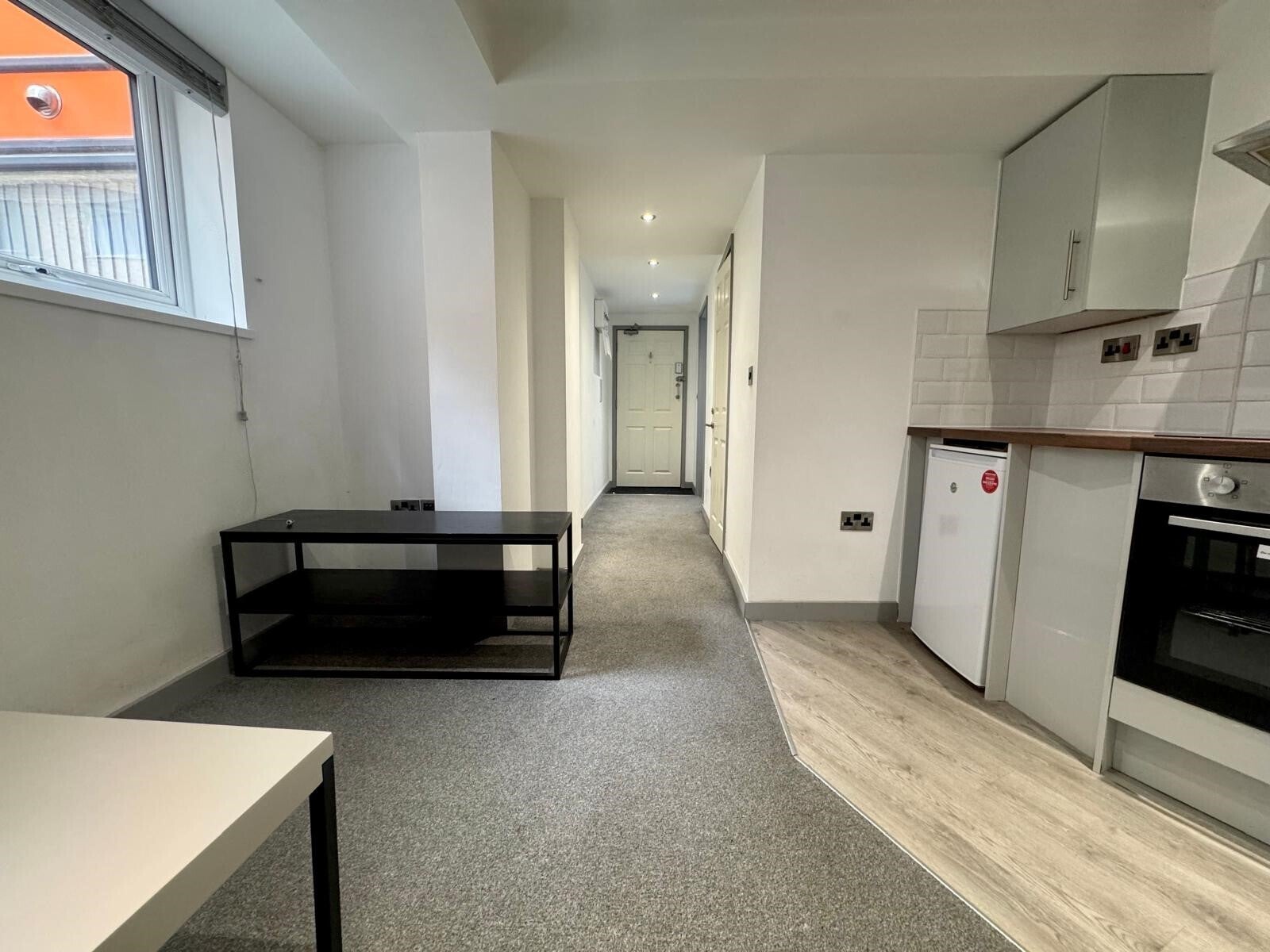 Flat Carr Lane in Hull