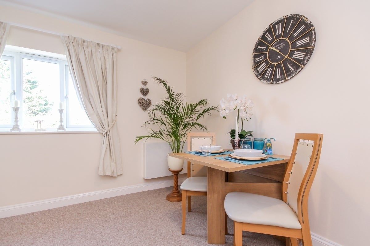 Flat Witney Road in West Oxfordshire