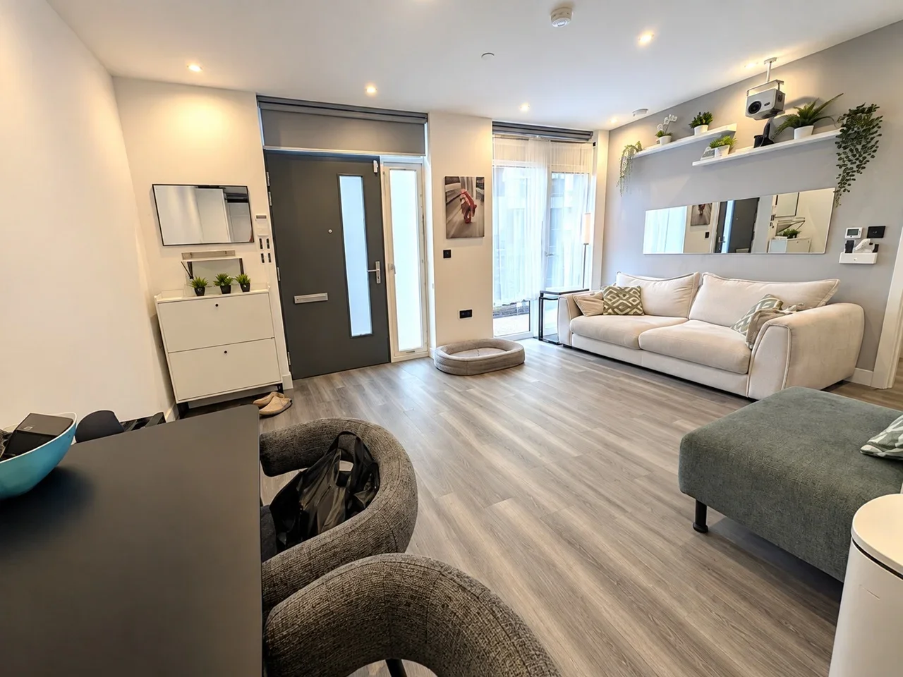 Flat Bute Close in Greater London