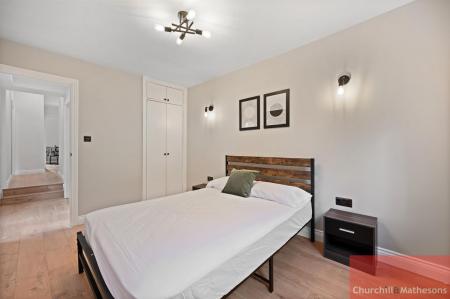 Flat Charlton Road in Greater London