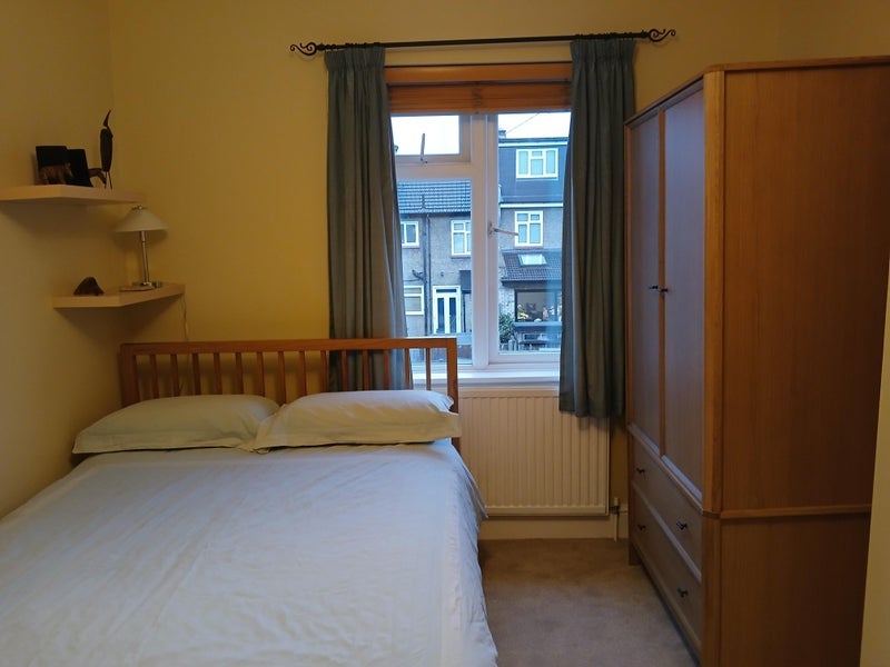 Room Falkland Avenue in Greater London
