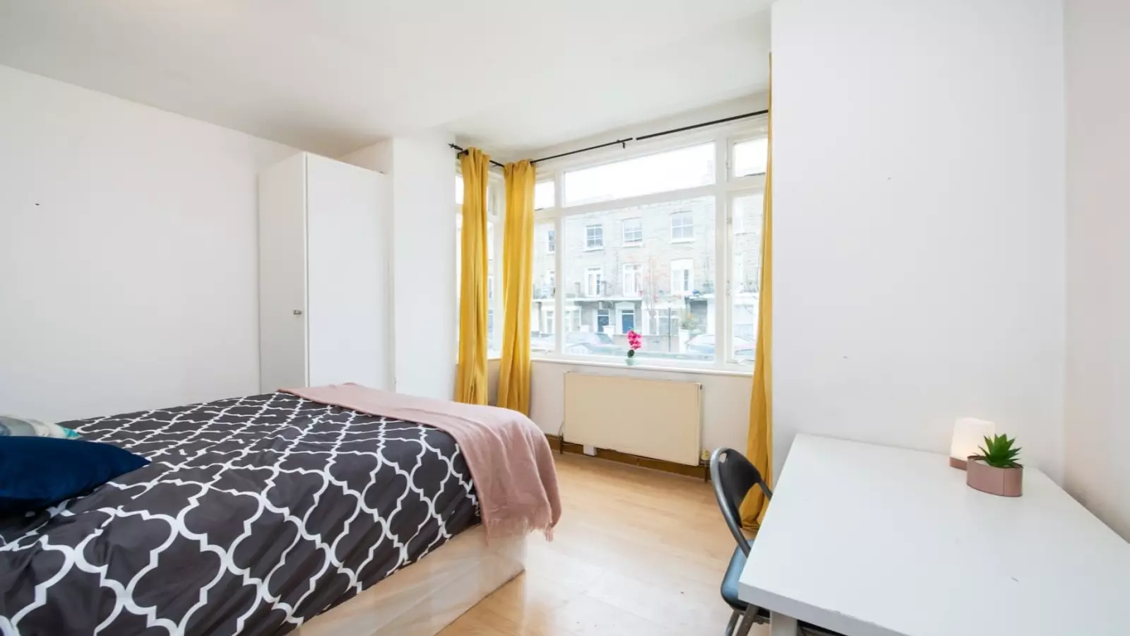 Room Marlborough Road in Greater London