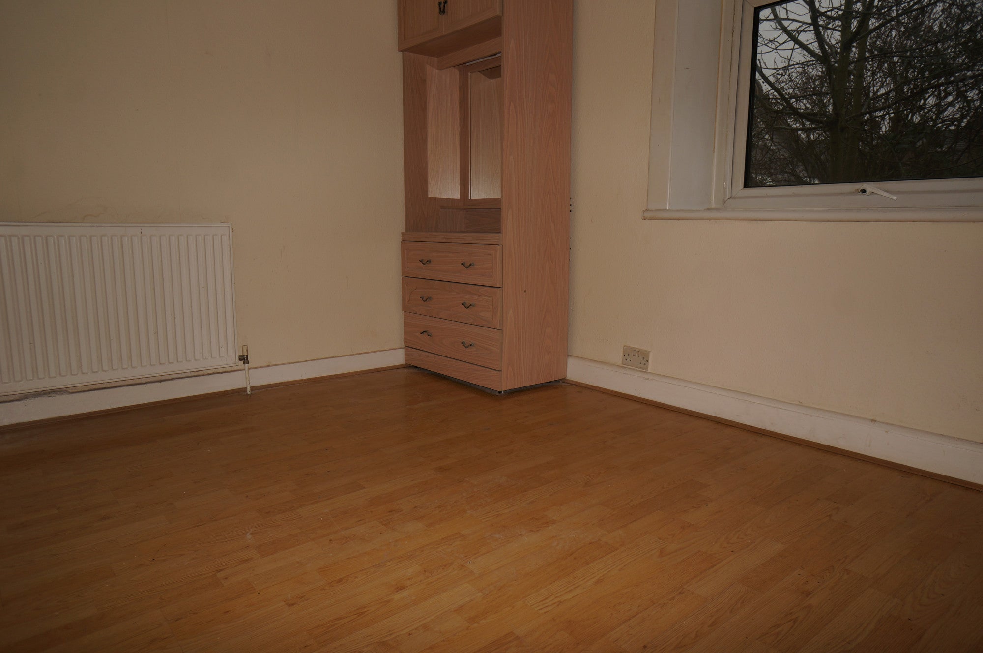 Flat Salusbury Road in Greater London
