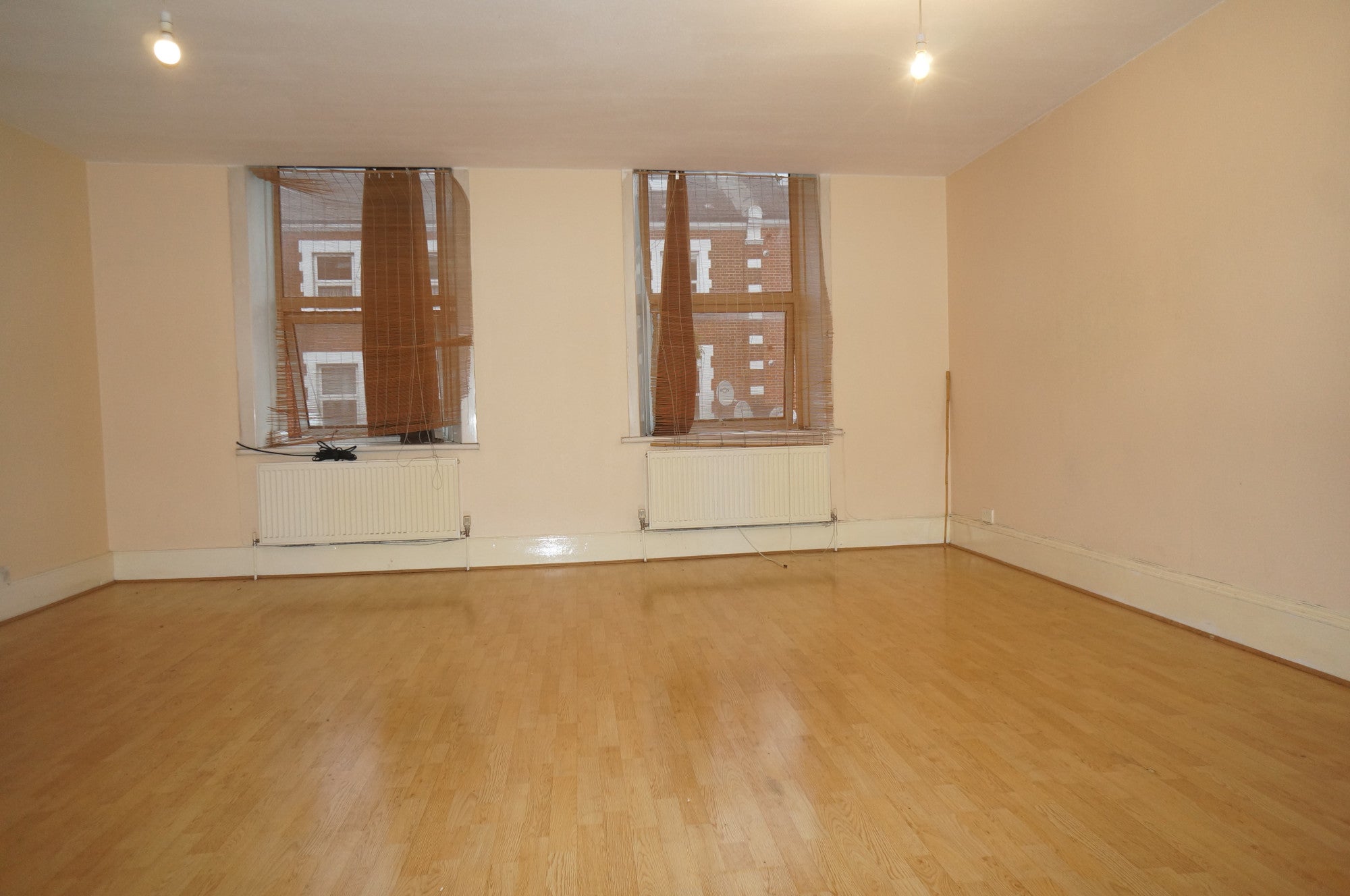 Flat Salusbury Road in Greater London