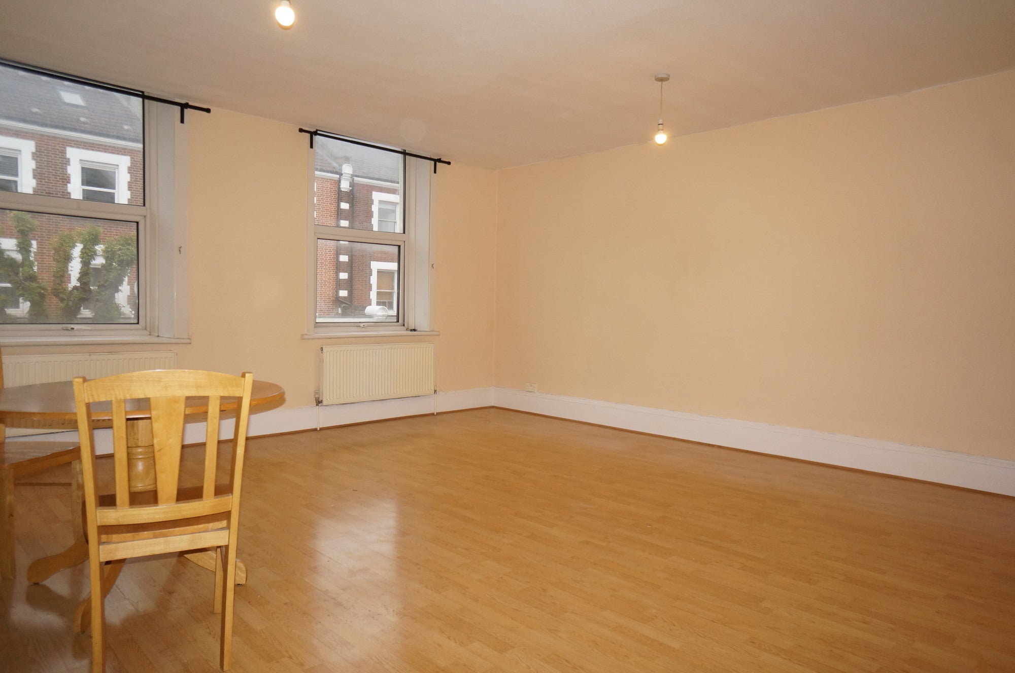 Flat Salusbury Road in Greater London