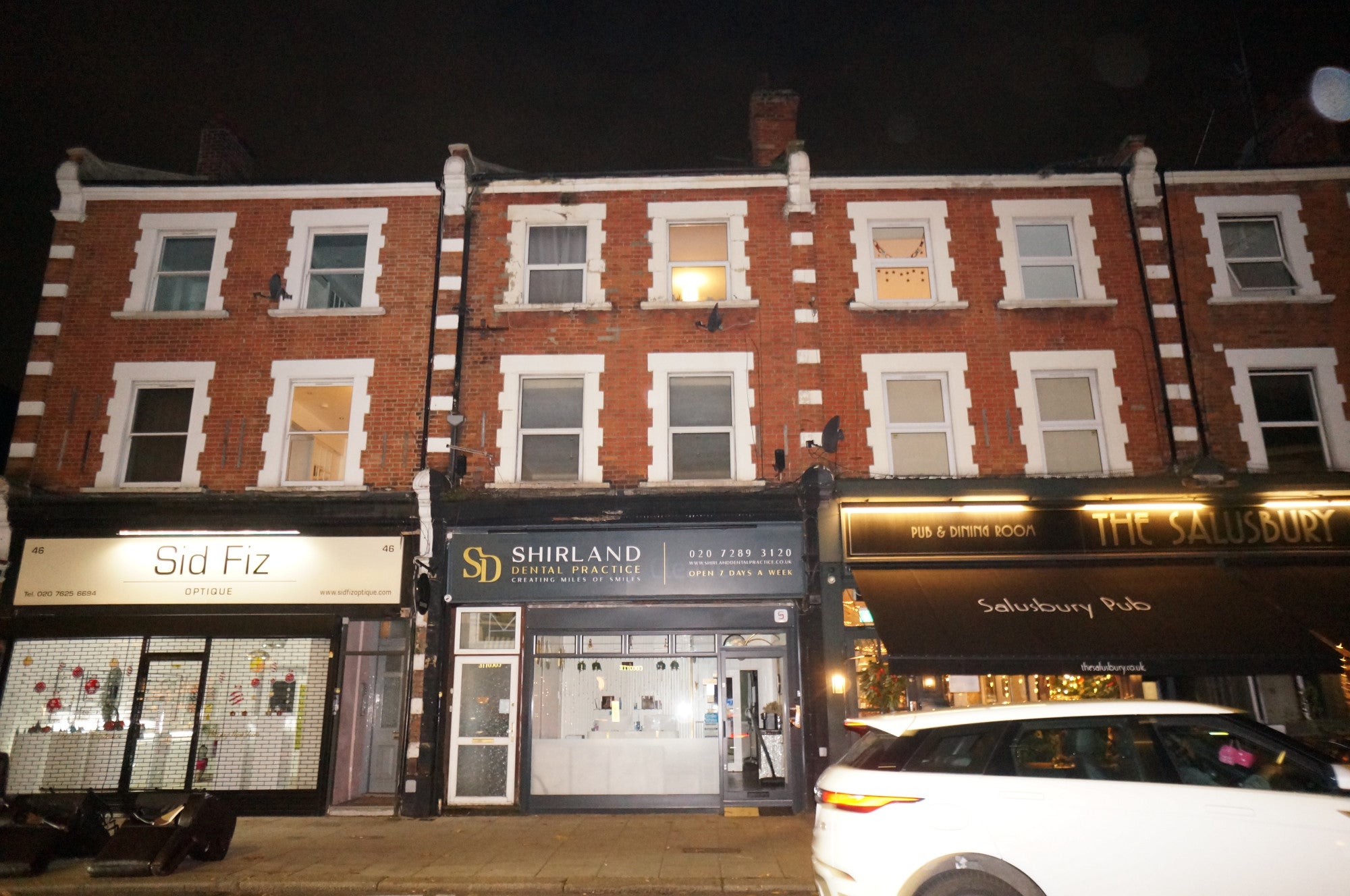 Flat Salusbury Road in Greater London