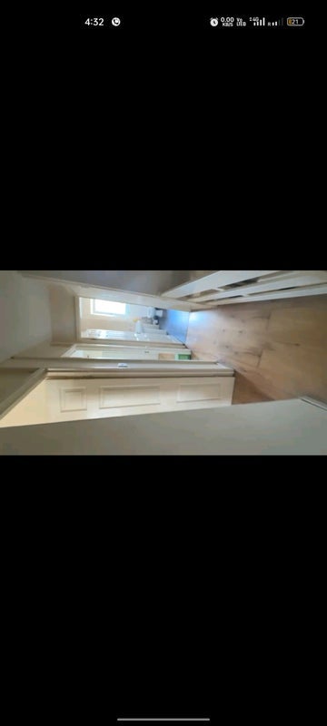 Room Burdett Road in Greater London