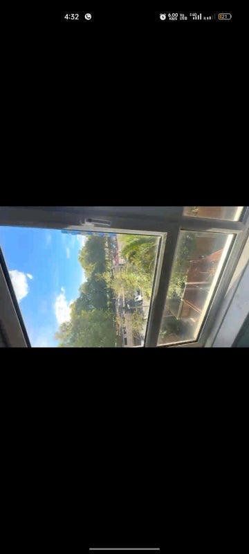 Room Burdett Road in Greater London