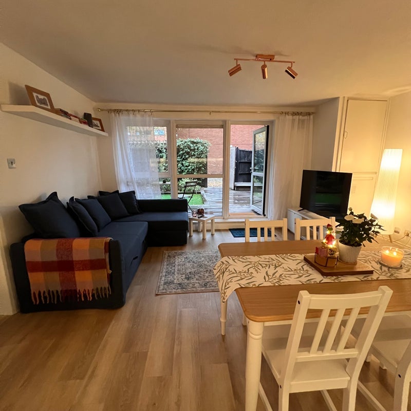 Flat Sturmer Way in Greater London