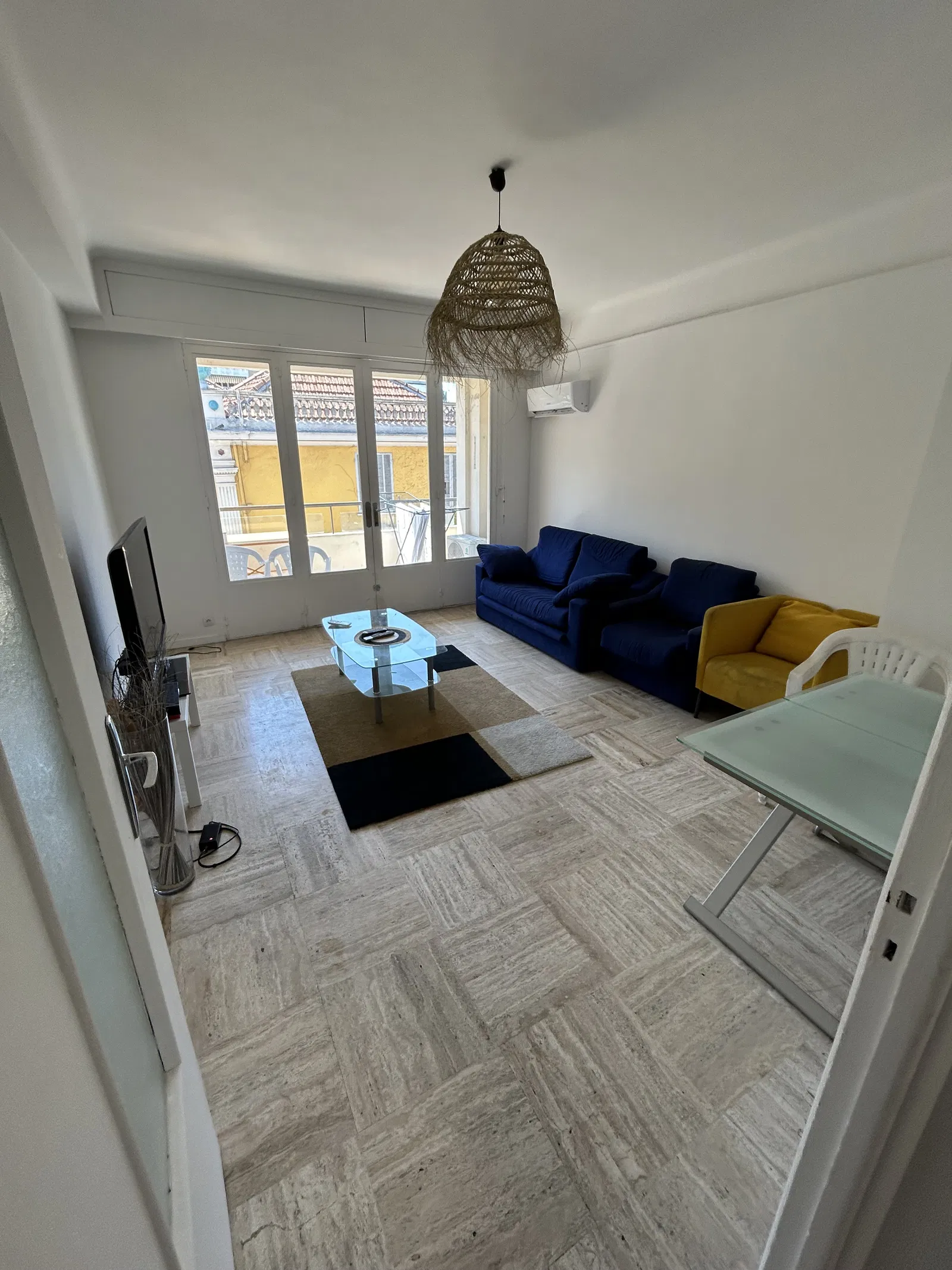 Room Avenue des Orangers in Nice