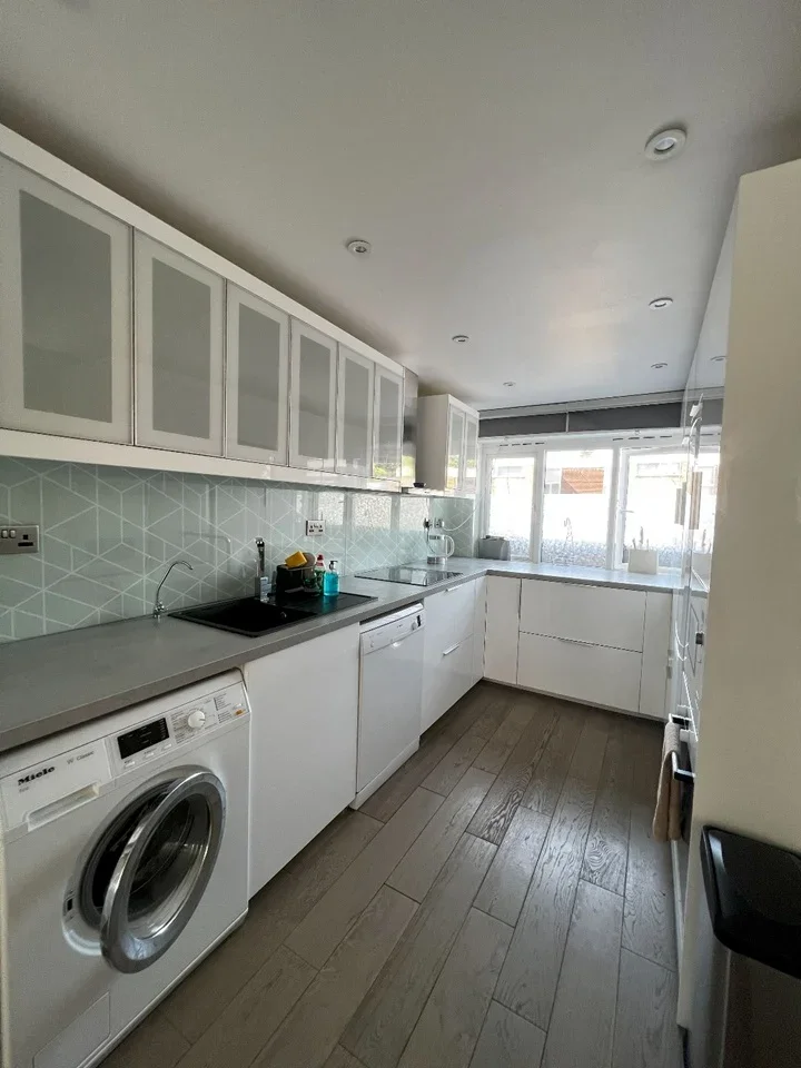House Fox Close in Greater London