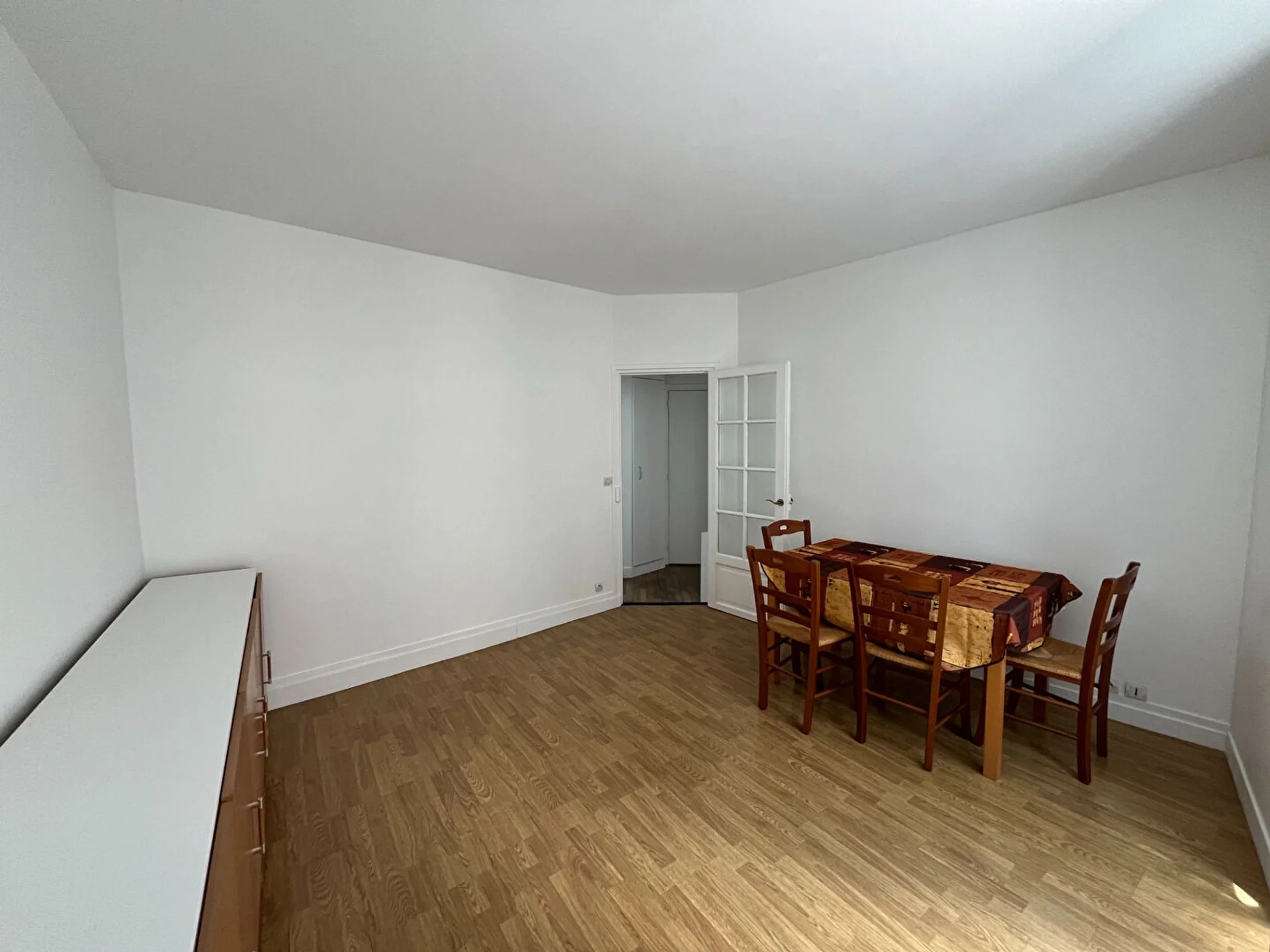 Flat Rue Olivier de Serres in Paris