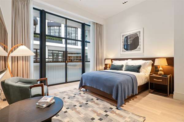 Flat Redan Place in City of Westminster