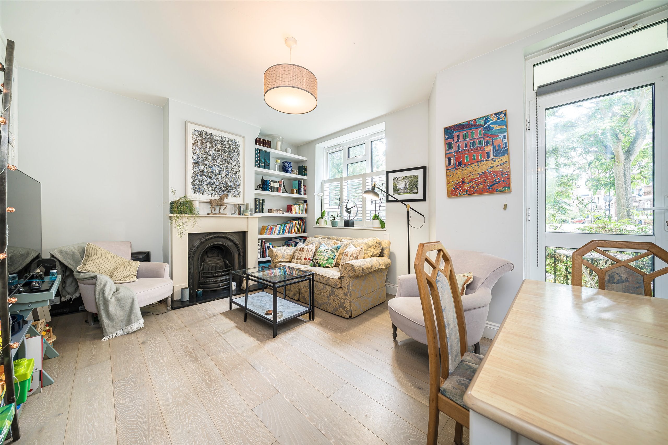 Flat Tyers Terrace in Greater London