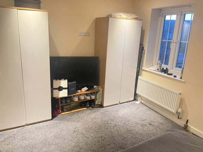Room Tillerman Close in Salford
