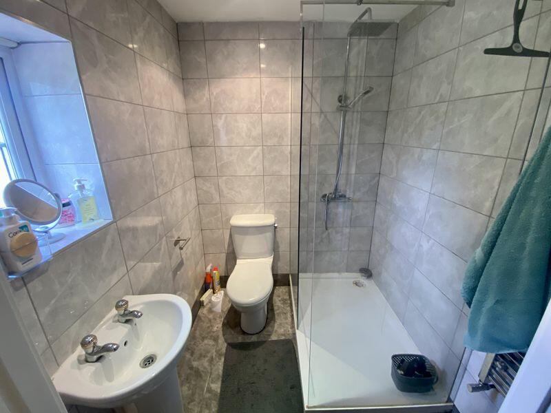 Room Tillerman Close in Salford