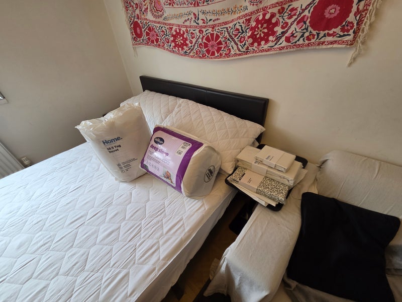 Room Victorian Grove in Greater London
