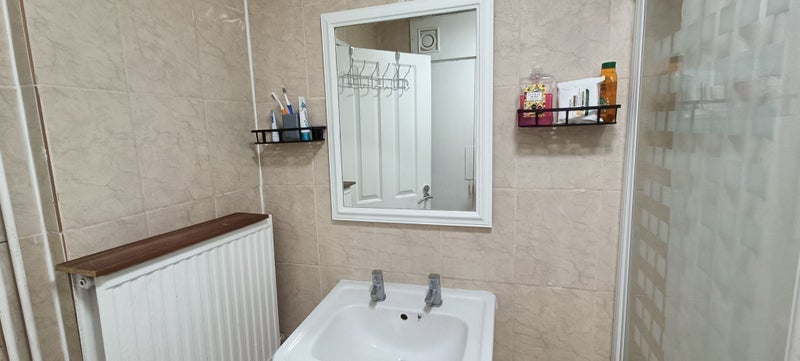 Room Trinity Way in Greater London