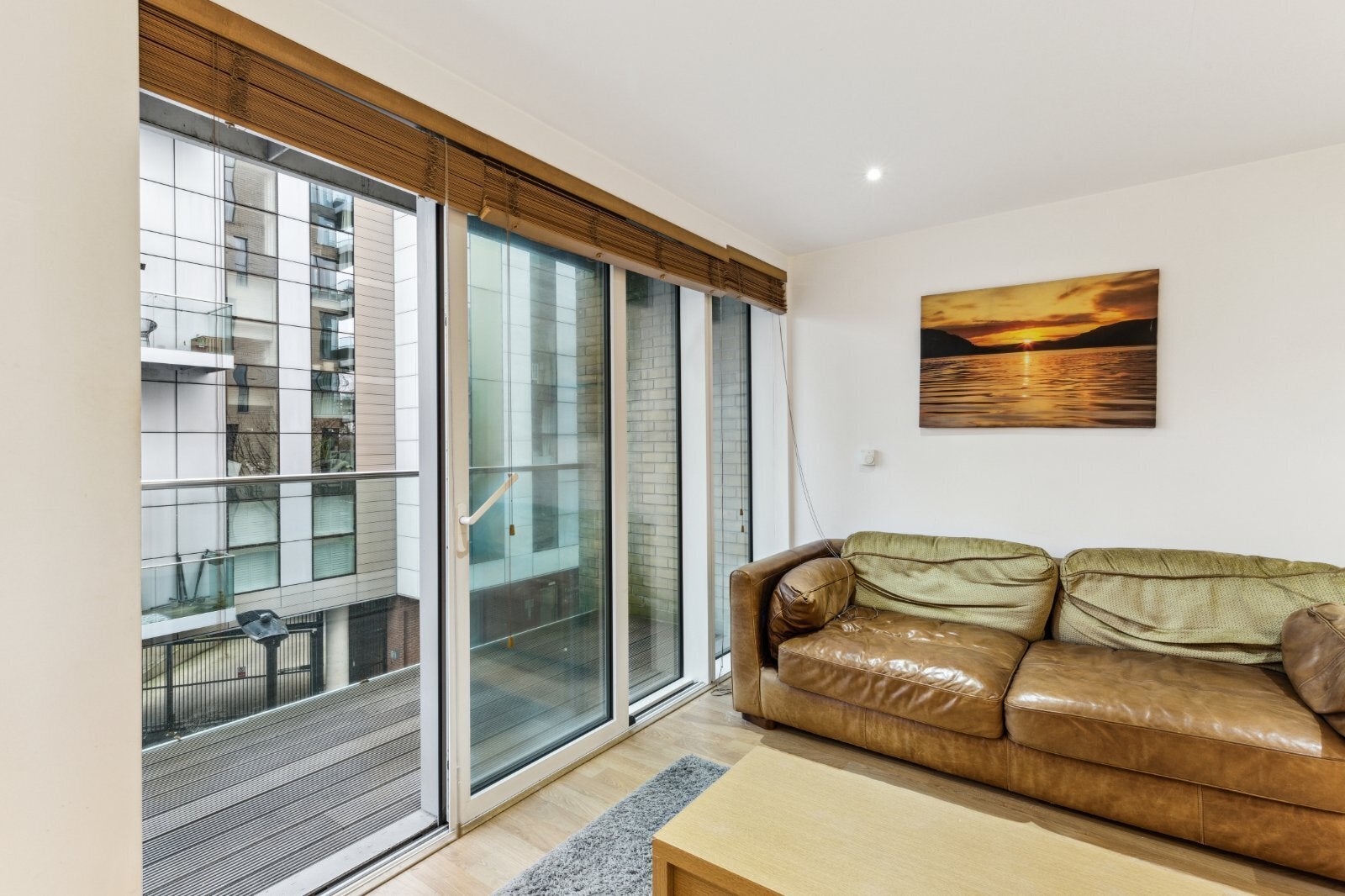 Flat Woodberry Down in Greater London