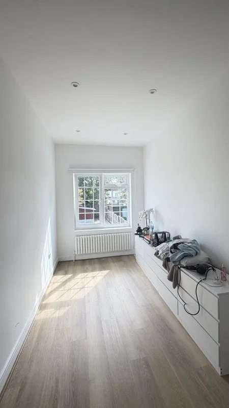 Room Totton Road in Greater London