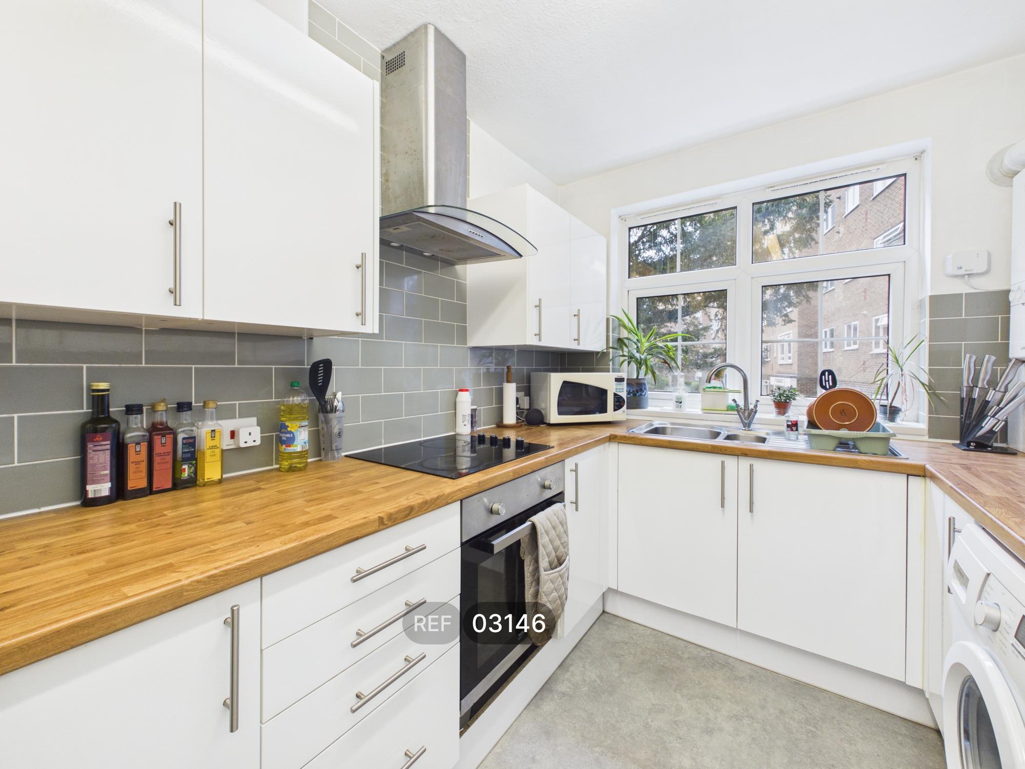 Flat Regency Court in Brighton