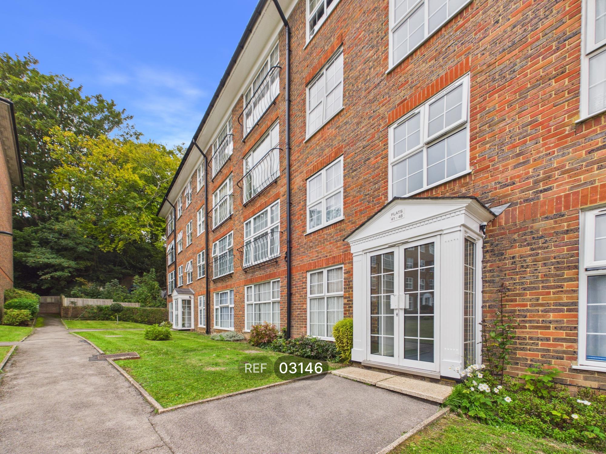 Flat Regency Court in Brighton