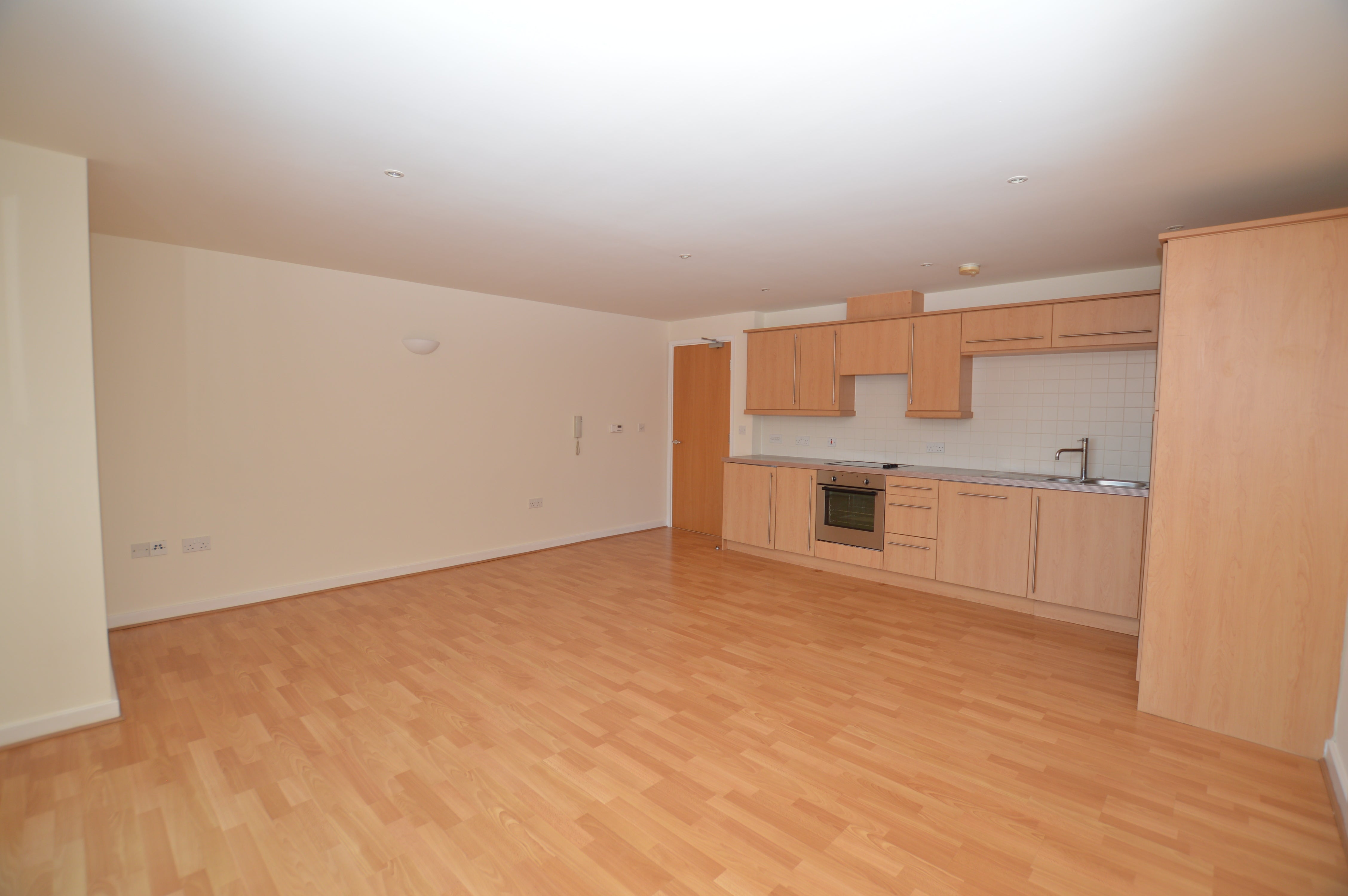 Flat Queens Mews in Deal