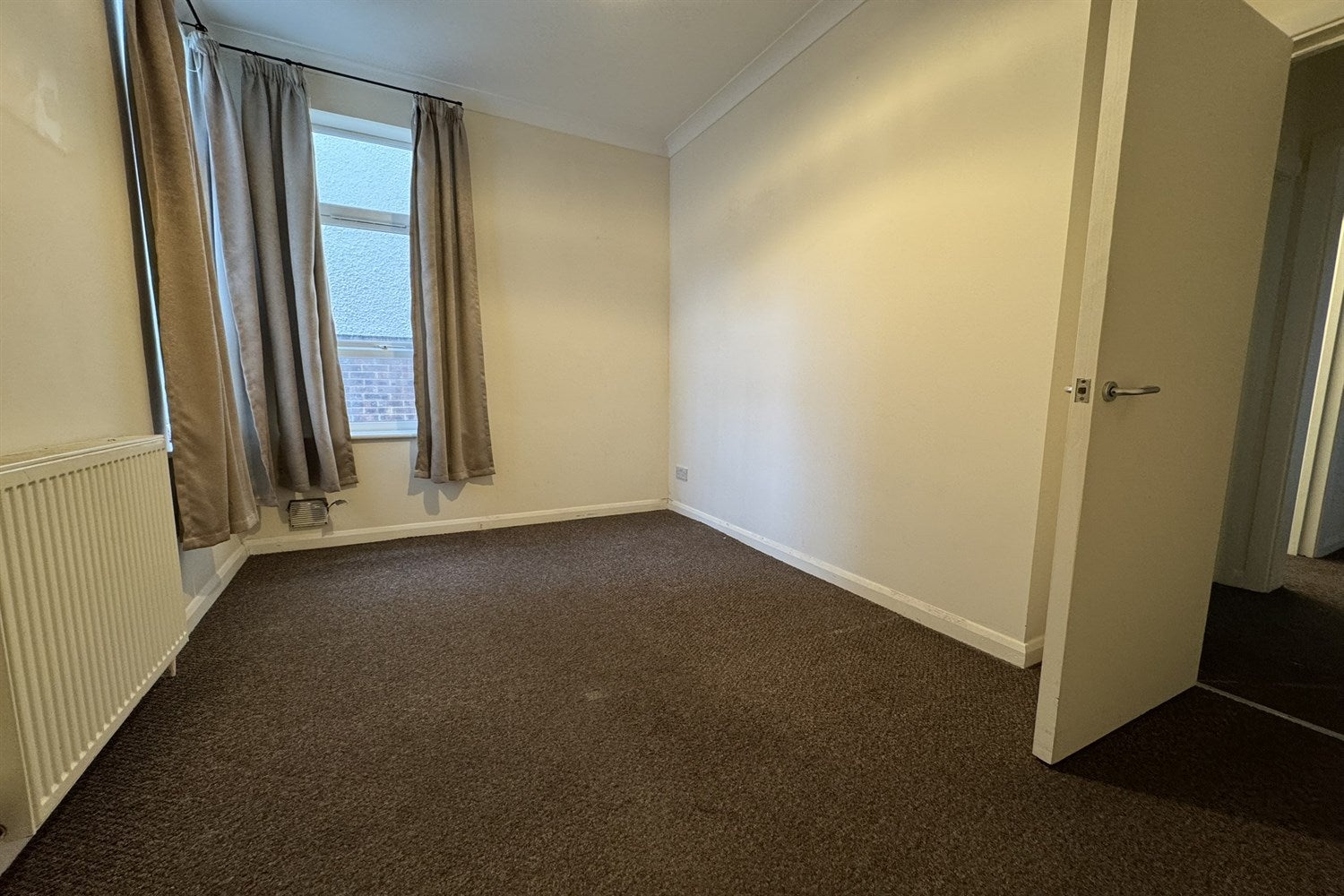 Flat Palmerston Road in Southend-on-Sea