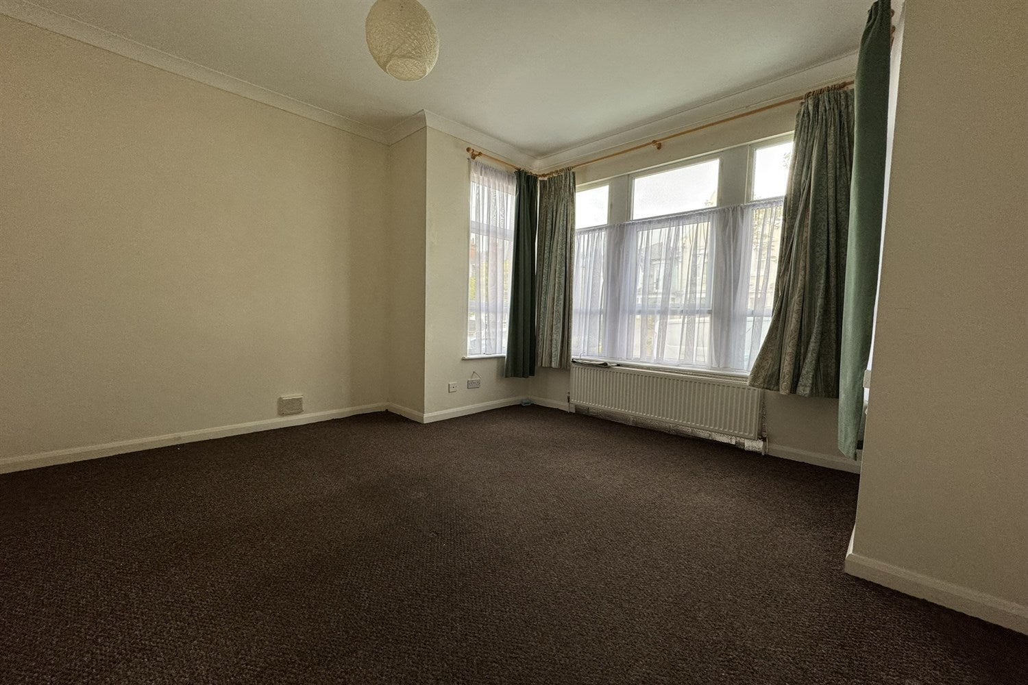 Flat Palmerston Road in Southend-on-Sea