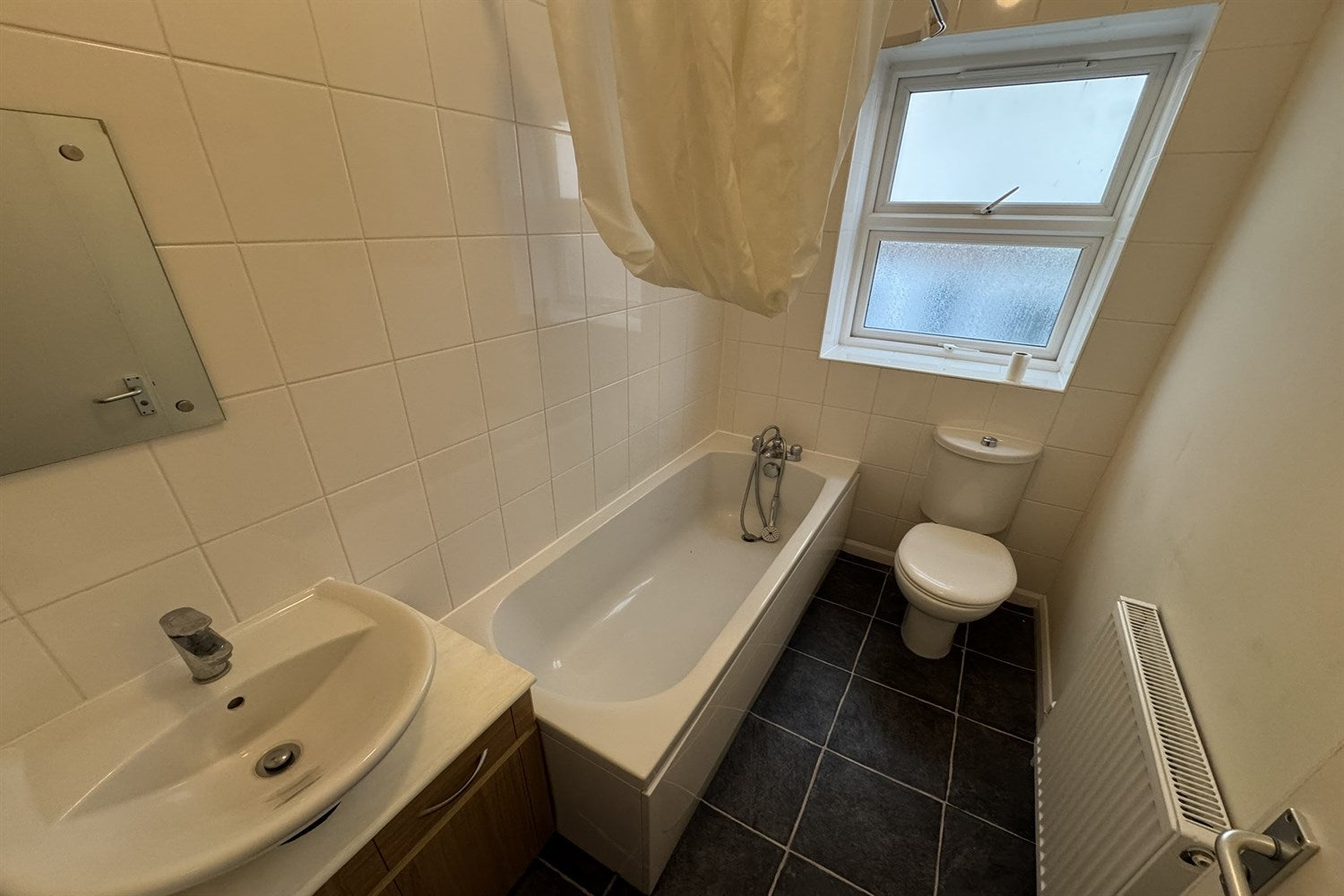 Flat Palmerston Road in Southend-on-Sea
