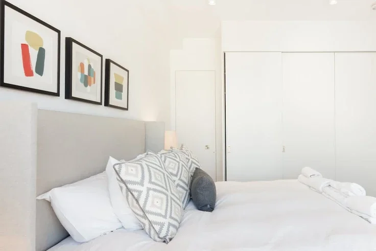 Flat King John Court in Greater London