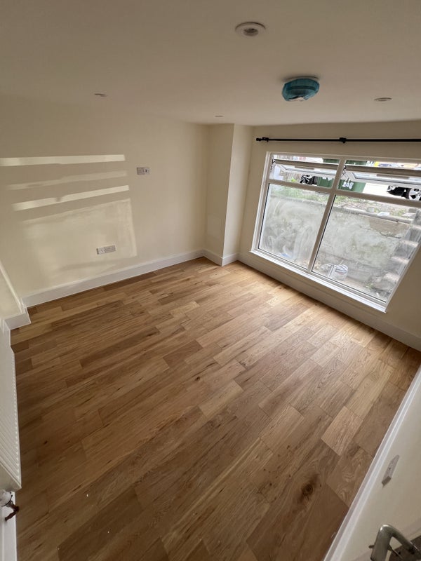 Room Congleton Grove in Greater London