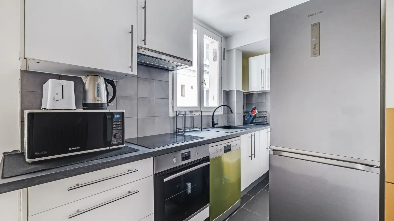 Appartement Place Saint-Jean à Paris