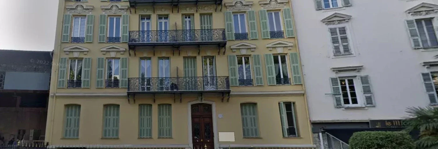 Flat Boulevard Carabacel in Nice