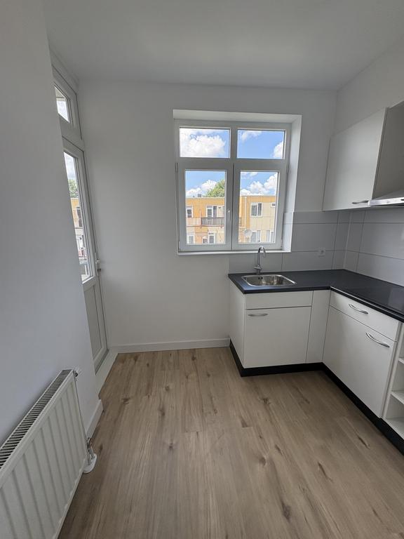 Appartement te huur: Mijnsherenlaan 103C, Rotterdam
