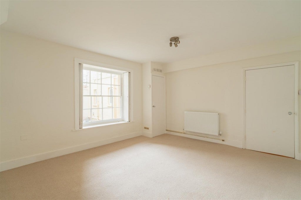 Flat Evesham Road in Cheltenham