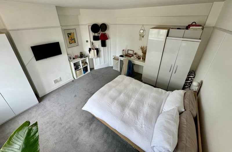 Room Junction Mews in City of Westminster