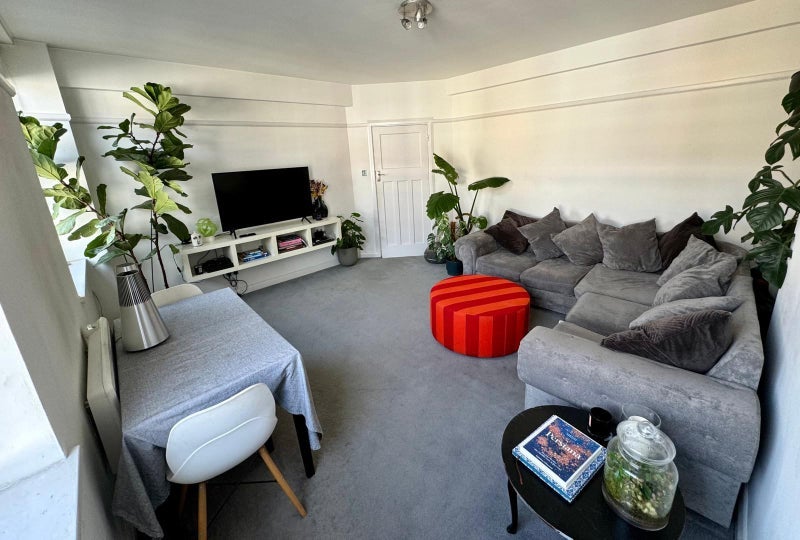 Room Junction Mews in City of Westminster