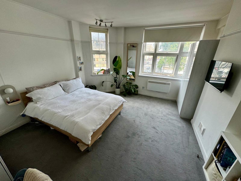 Room Junction Mews in City of Westminster