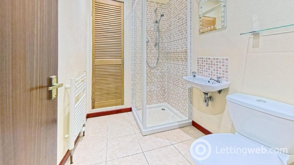 Flat Linksfield Place in Aberdeen City