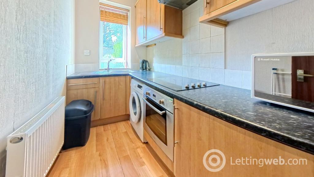 Flat Linksfield Place in Aberdeen City