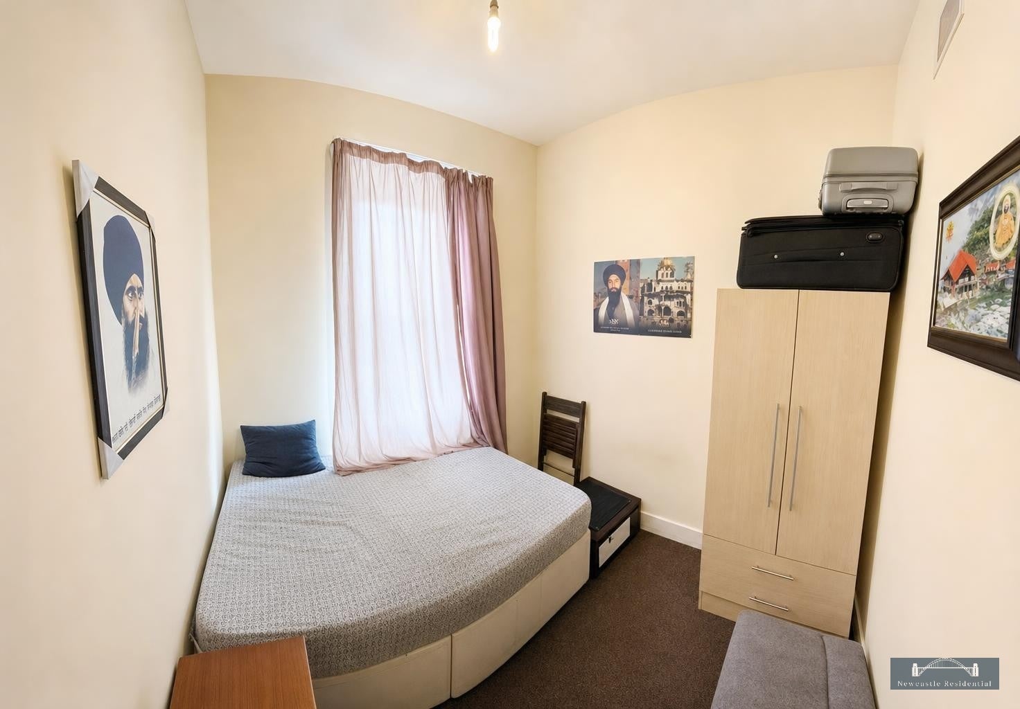 Flat Wingrove Avenue in Newcastle upon Tyne