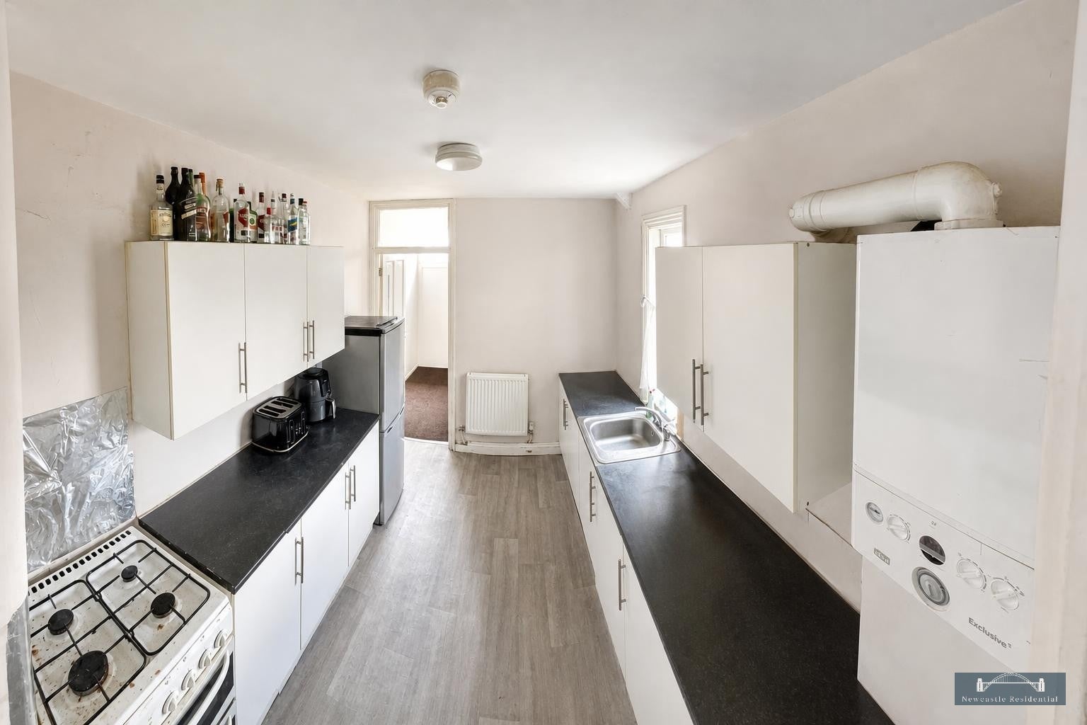 Flat Wingrove Avenue in Newcastle upon Tyne