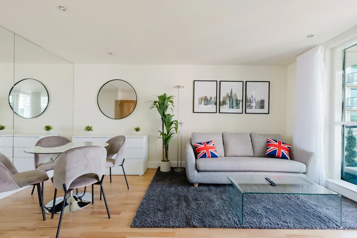 Flat Bridgefoot in Greater London