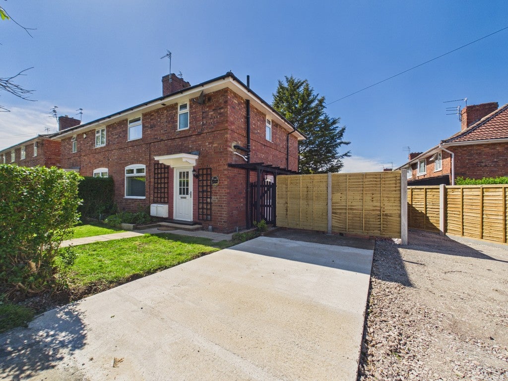 House Hillfields Avenue in Bristol