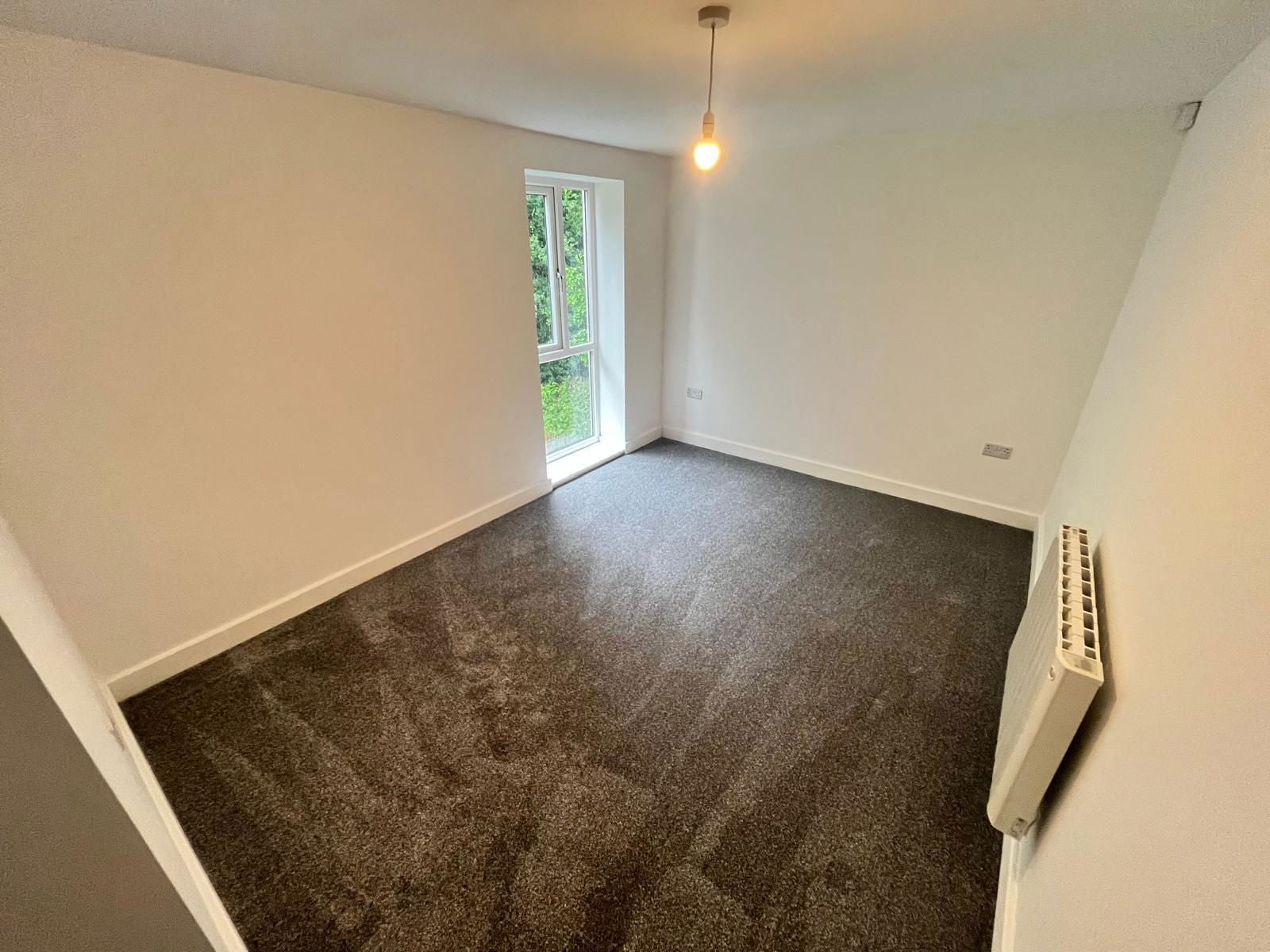 Flat Grove Avenue in Doncaster