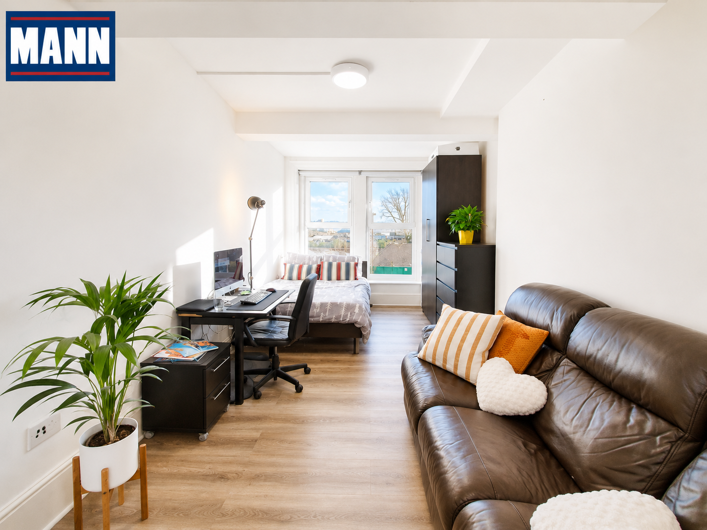 Flat Woolwich Road in Greater London