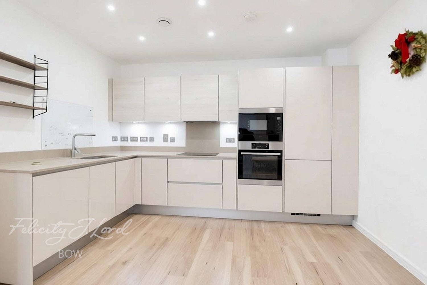 Flat Nellie Cressall Way in Greater London