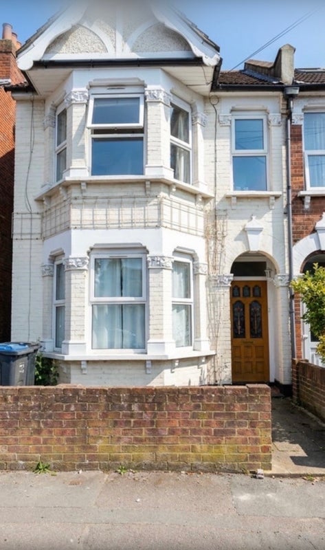 Room Waddon Park Avenue in Greater London